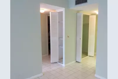 470 Executive Center Drive #2k, West Palm Beach, FL 33401 - Photo 5