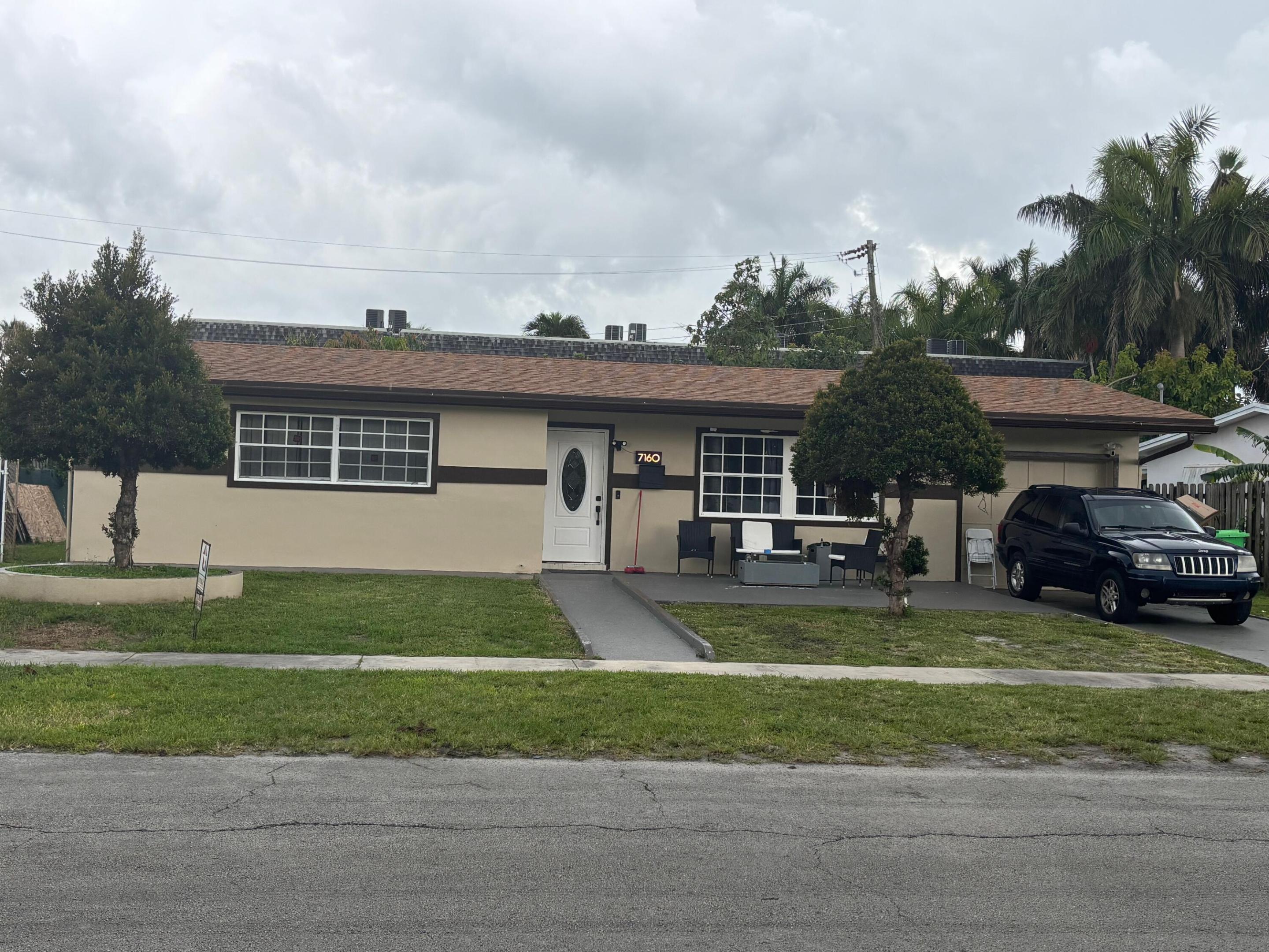 7160 NW 24th Street NW - 7160 NW 24th Street NW, Sunrise, FL 33313 Luxury Property | Jose Angel Pina
