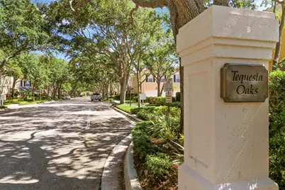 77 Laurel Oaks Circle, Tequesta, FL 33469 - Photo 35