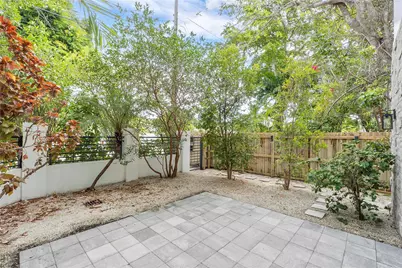 825 NE 17th Way, Fort Lauderdale, FL 33304 - Photo 25