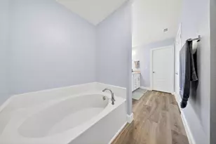 765 NE Eastlake St, Port Saint Lucie, FL 34983 - Photo 19