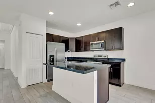 4008 Sequoia Pl, Riviera Beach, FL 33410 - Photo 11