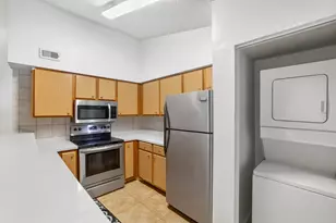 2550 SW 18th Terrace, Fort Lauderdale, FL 33315 - Photo 9