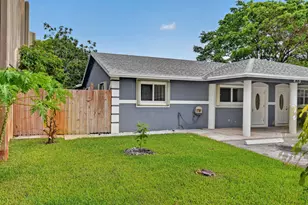 1615 Shirley Ct, Lantana, FL 33462 - Photo 1