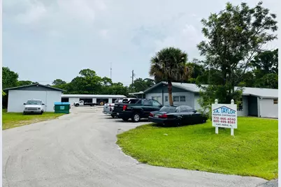 186 Melton Drive, Fort Pierce, FL 34982 - Photo 5