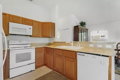 547 SW Butler Avenue, Port Saint Lucie, FL 34983 - Photo 19