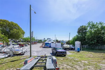927 N US Highway 1, Fort Pierce, FL  - Photo 9