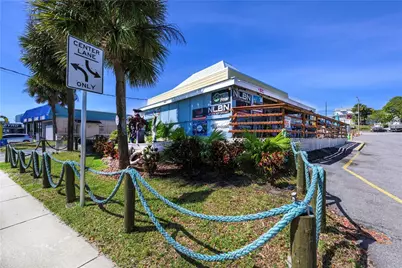 927 N US Highway 1, Fort Pierce, FL  - Photo 3