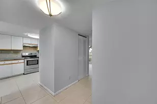 796 NW 91st Terrace, Plantation, FL 33324 - Photo 7