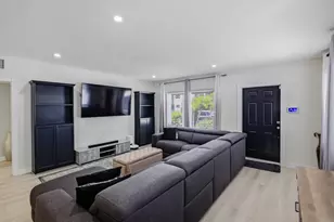 836 NE 17th Terrace, Fort Lauderdale, FL 33304 - Photo 11