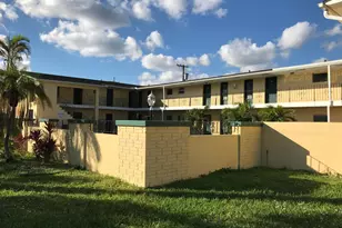 2285 NE 172nd St, North Miami Beach, FL 33160 - Photo 13