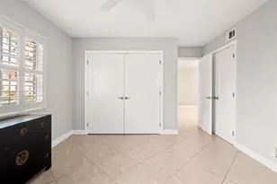 1940 NE 2nd Ave, Wilton Manors, FL 33305 - Photo 13