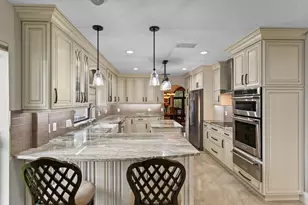 8540 N Lake Dasha Dr, Plantation, FL 33324 - Photo 41