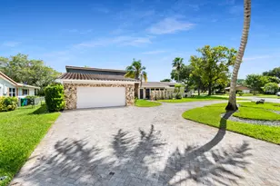 10751 NW 43rd Ct, Coral Springs, FL 33065 - Photo 11
