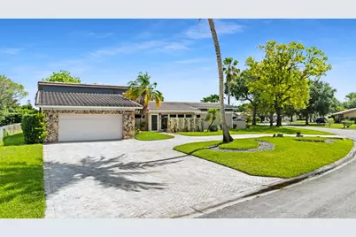10751 NW 43rd Court, Coral Springs, FL 33065 - Photo 9