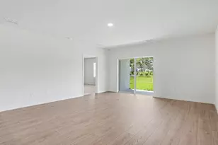 9597 Venetian Sq, Vero Beach, FL 32966 - Photo 5