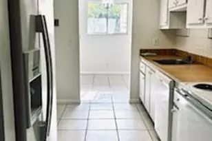 1876 Fairview Villas Dr, West Palm Beach, FL 33406 - Photo 11