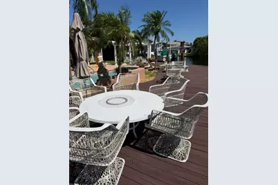 2108 NE 22nd Street, Wilton Manors, FL 33305 - Photo 5