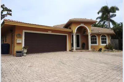 2108 NE 22nd Street, Wilton Manors, FL 33305 - Photo 7