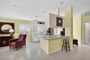 8522 SE Retreat Dr, Hobe Sound, FL 33455 - Photo 13