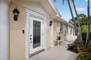 8522 SE Retreat Dr, Hobe Sound, FL 33455 - Photo 7