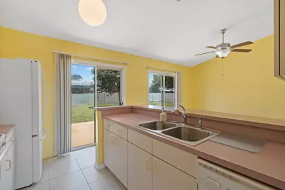 1701 SW Cashmere Boulevard, Port Saint Lucie, FL 34953 - Photo 17