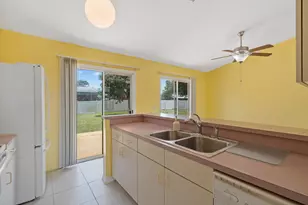 1701 SW Cashmere Blvd, Port Saint Lucie, FL 34953 - Photo 17