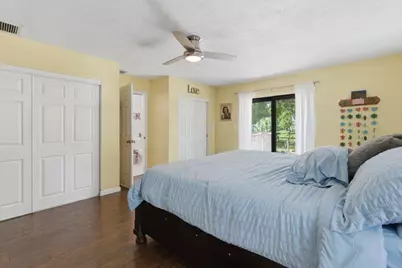 16888 Hialeah Drive W, The Acreage, FL 33470 - Photo 19