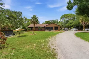 16888 Hialeah Dr W, The Acreage, FL 33470 - Photo 3