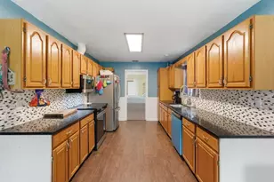 16888 Hialeah Dr W, The Acreage, FL 33470 - Photo 3