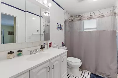 16888 Hialeah Drive W, The Acreage, FL 33470 - Photo 25