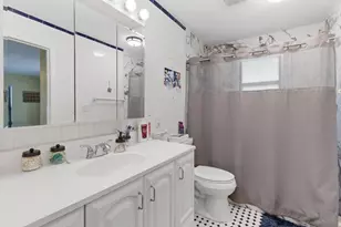 16888 Hialeah Dr W, The Acreage, FL 33470 - Photo 25