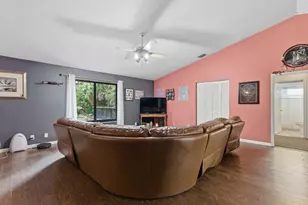 16888 Hialeah Dr W, The Acreage, FL 33470 - Photo 15