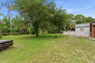 16888 Hialeah Dr W, The Acreage, FL 33470 - Photo 41