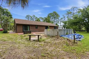 16888 Hialeah Dr W, The Acreage, FL 33470 - Photo 37