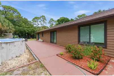 16888 Hialeah Drive W, The Acreage, FL 33470 - Photo 39