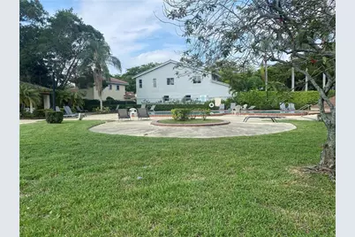 191 Wimbledon Lake Drive, Plantation, FL 33324 - Photo 23