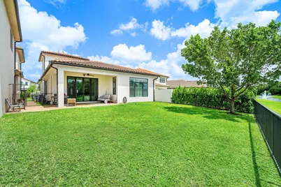 9027 Grand Prix Lane, Boynton Beach, FL 33472 - Photo 43