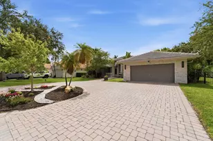 4911 NW 96th Dr, Coral Springs, FL 33076 - Photo 3
