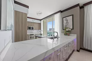 347 N New River Dr E, Fort Lauderdale, FL 33301 - Photo 15