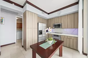 347 N New River Dr E, Fort Lauderdale, FL 33301 - Photo 17
