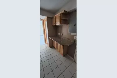 2425 Presidential Way #402, West Palm Beach, FL 33401 - Photo 5
