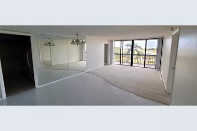 2425 Presidential Way #402, West Palm Beach, FL 33401 - Photo 7