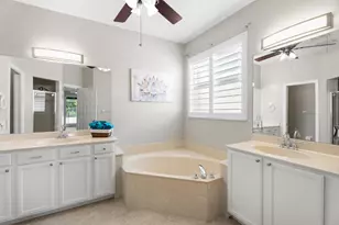 126 Hidden Hollow Dr, Palm Beach Gardens, FL 33418 - Photo 21