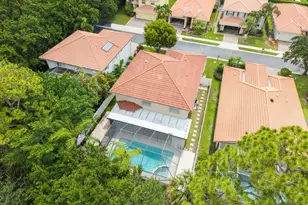 126 Hidden Hollow Dr, Palm Beach Gardens, FL 33418 - Photo 47