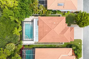 126 Hidden Hollow Dr, Palm Beach Gardens, FL 33418 - Photo 47
