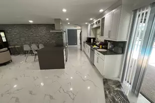 3205 NW 87th Ave, Coral Springs, FL 33065 - Photo 9