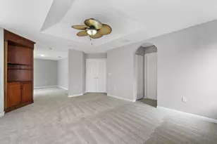 9070 Dupont Pl, Wellington, FL 33414 - Photo 13