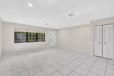 321 SW 30th Terrace, Deerfield Beach, FL 33442 - Photo 5
