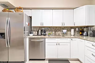 2000 Atlantic Shores Blvd, Hallandale Beach, FL 33009 - Photo 29